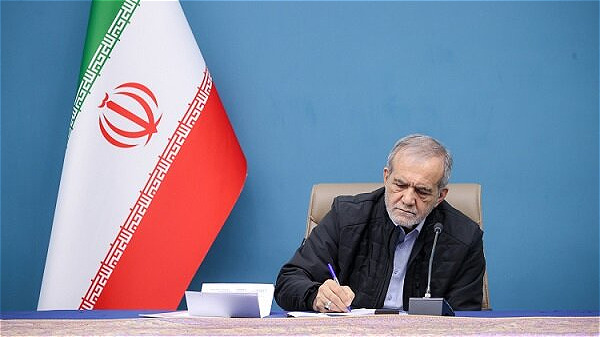 باید طرح هایی برای جلوگیری از خام فروشی اندیشیده شود