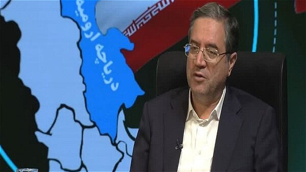سرمایه گذاری تنها راه حل مشکلات آذربایجان غربی است
