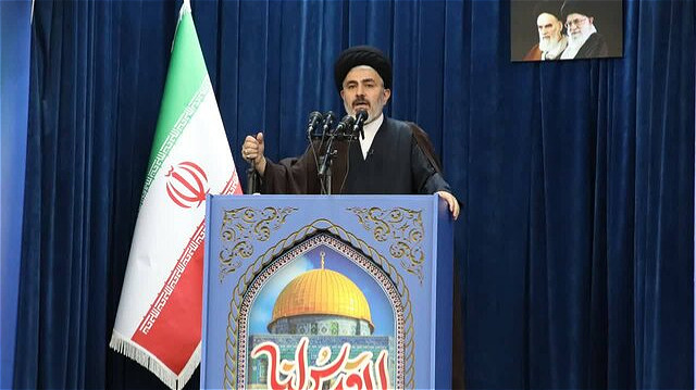 خبرنگاران از عزت و اقتدار کشور حفاظت کنند