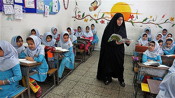 هيچ مدرسه‌اي در زنجان بدون معلم نخواهد ماند