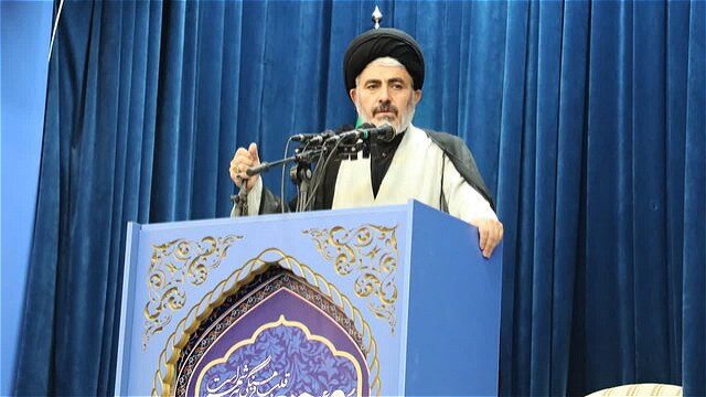 دشمن به دنبال ضربه زدن به هویت اسلامی است