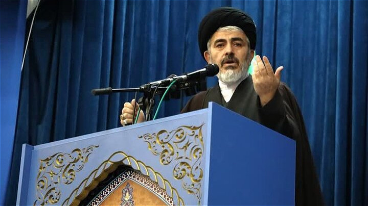 تنگه هرمز یکی از ظرفیت‌های مهم و راهبردی کشور است